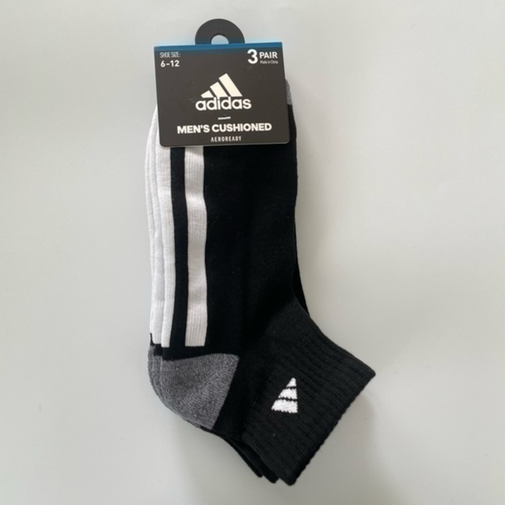 Adidas men’s quarter socks 3 pairs size 6-12 white black gray